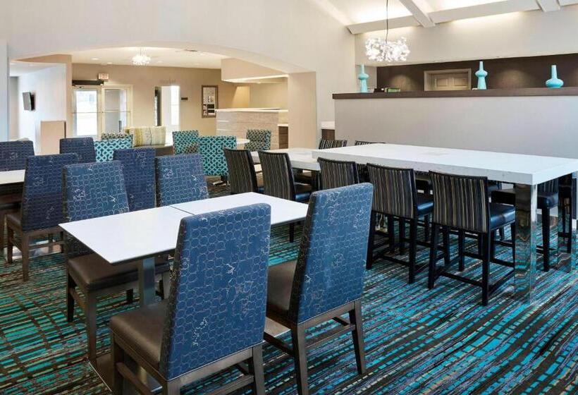 Residence Inn Detroit / Auburn Hills