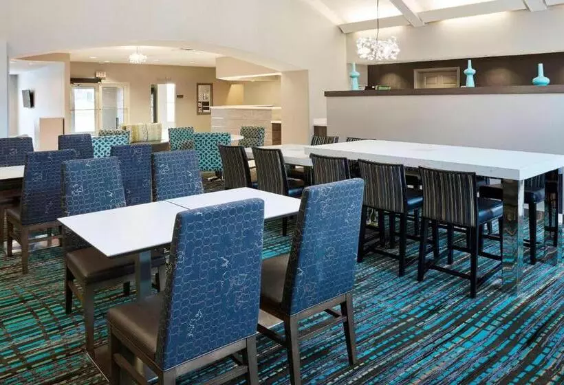 Residence Inn Detroit / Auburn Hills