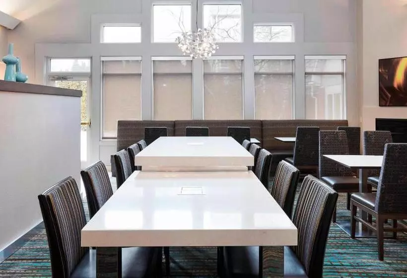 Residence Inn Detroit / Auburn Hills