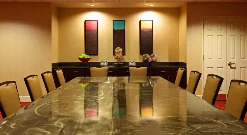 Residence Inn By Marriott Phoenix Airport