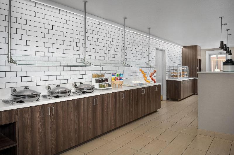 Residence Inn By Marriott Phoenix Airport