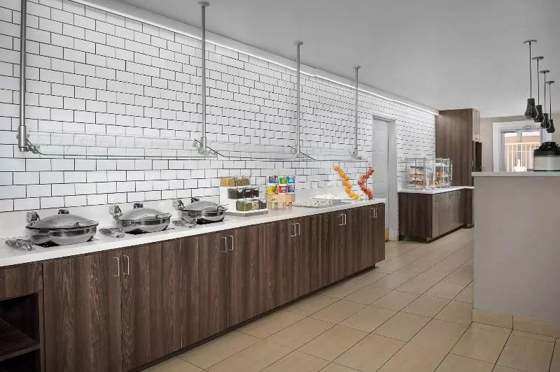 Residence Inn By Marriott Phoenix Airport