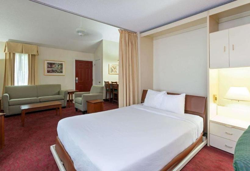 اقامتگاه Hawthorn Suites By Wyndham Dearborn/detroit Mi