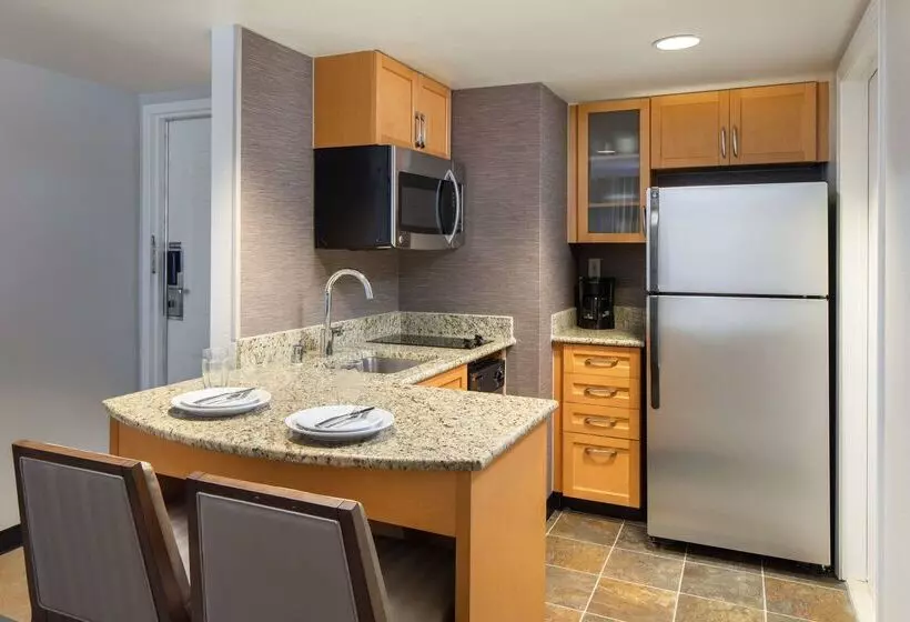 اقامتگاه Sonesta Es Suites Carmel Mountain San Diego