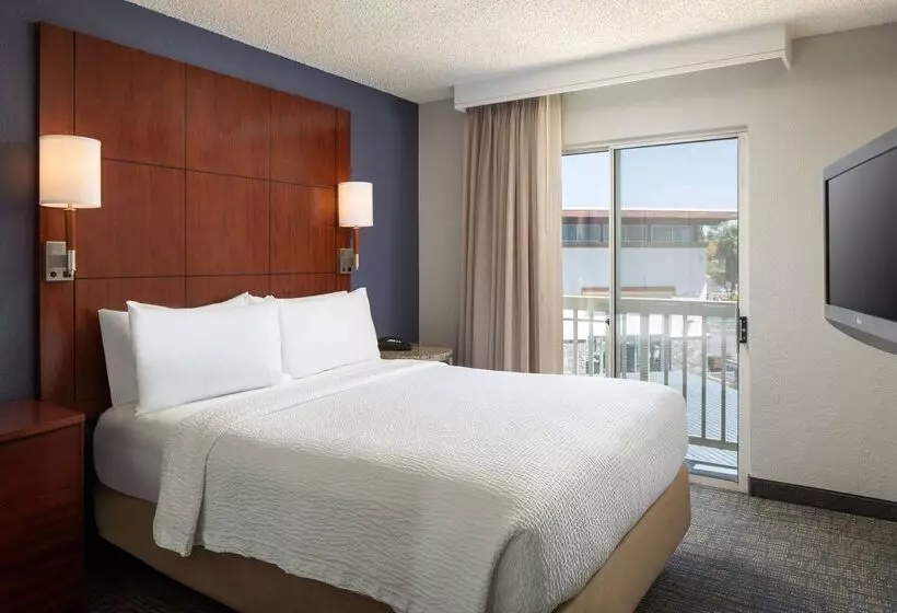 اقامتگاه Sonesta Es Suites Carmel Mountain San Diego