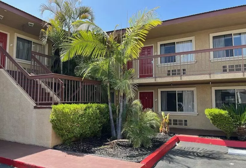 Rivera Inn & Suites Motel