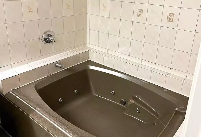 Rivera Inn & Suites Motel