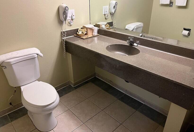 Rivera Inn & Suites Motel