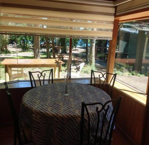 Cabañas Vista Al Lago