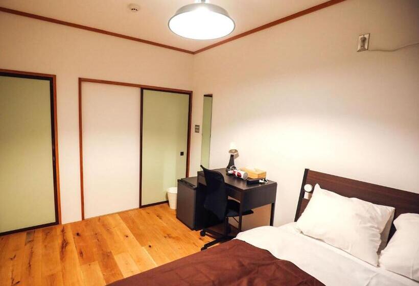 Chaho Hostel Nirasaki / Outdoor Base