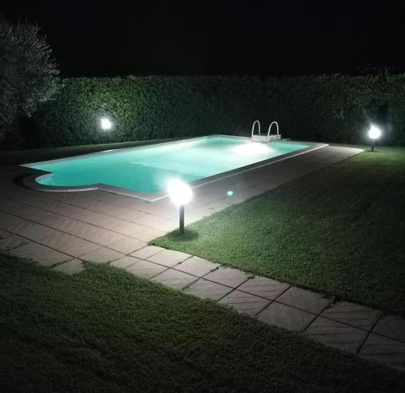 בית מלון כפרי Le Vecchie Scuderie