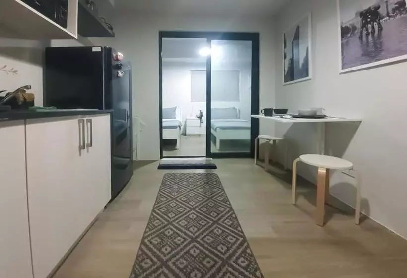 هتل Oyo 500 Vista 309 Katipunan
