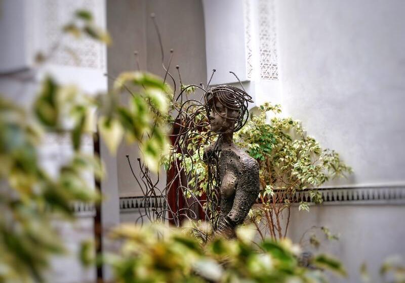 پانسیون Palais Aix Kabaj & Spa