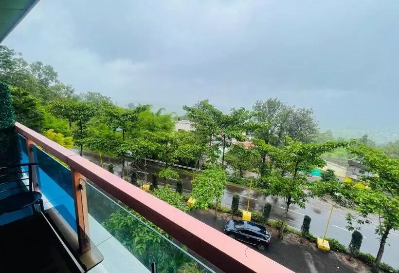 ホテル Saptarang Residency Panhala