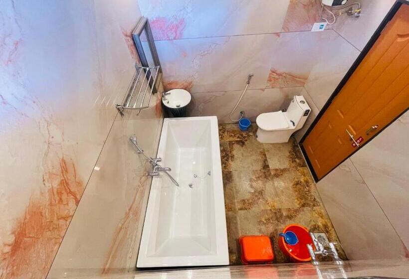 בית מלון כפרי Saptarang Residency Panhala