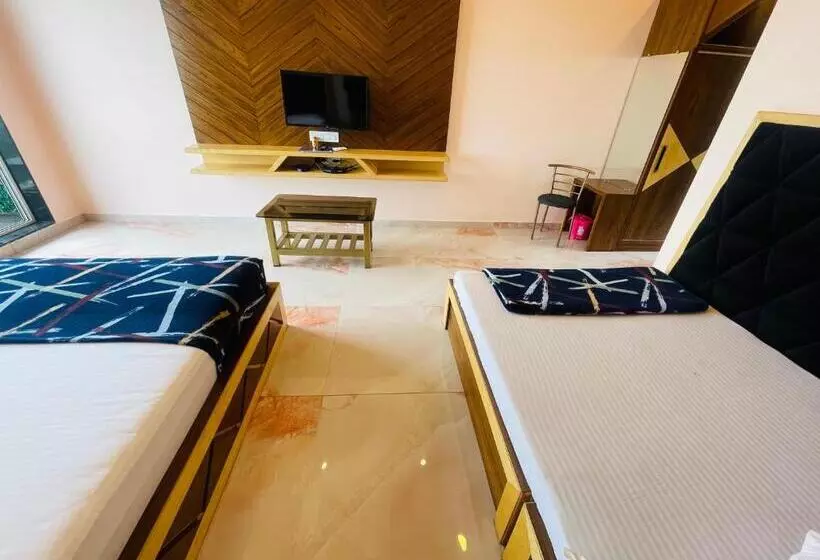 ホテル Saptarang Residency Panhala