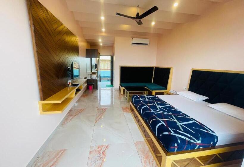 בית מלון כפרי Saptarang Residency Panhala