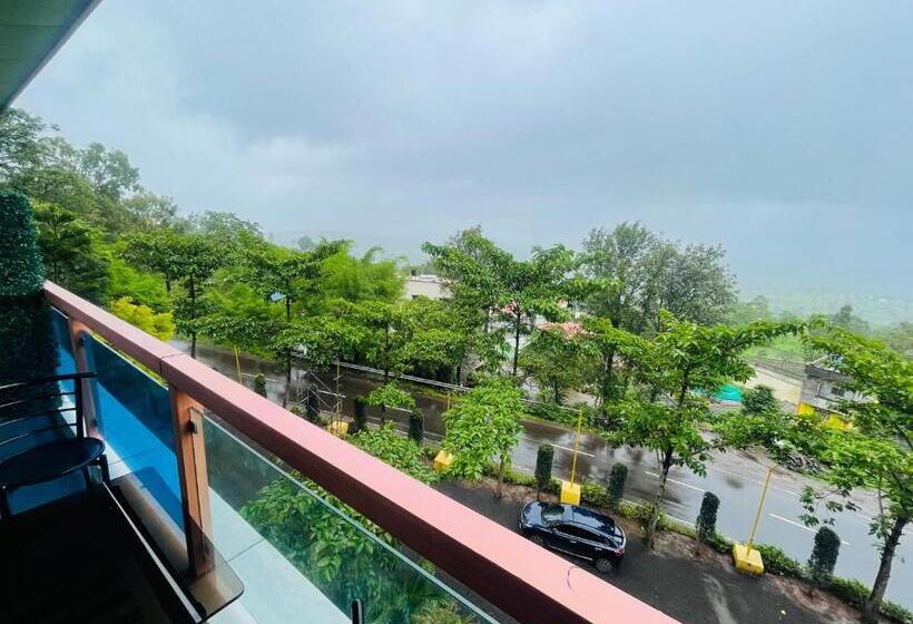 בית מלון כפרי Saptarang Residency Panhala