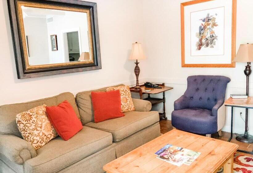 酒店 The Lodge At The Bluffs