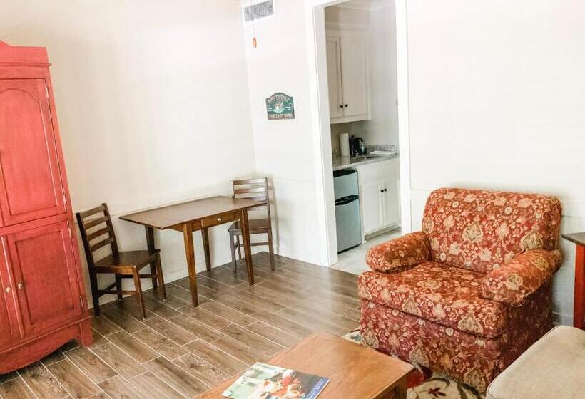 酒店 The Lodge At The Bluffs