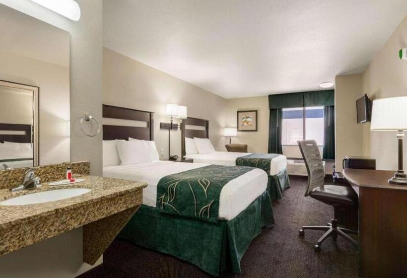 فندق Travelodge By Wyndham Santa Teresa