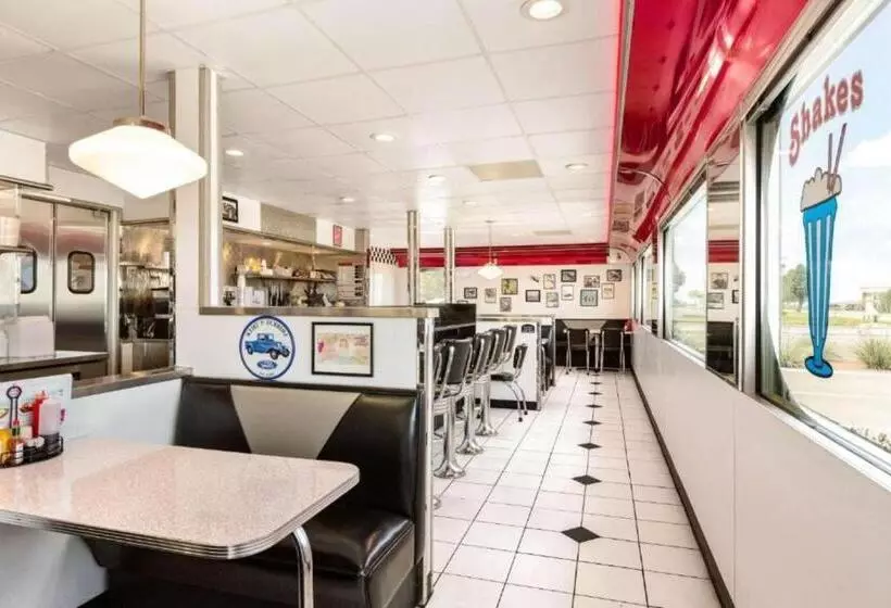 Hotelli Travelodge By Wyndham Santa Teresa