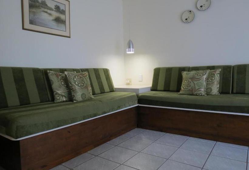 بنسيون Dieu Donnee River Lodge