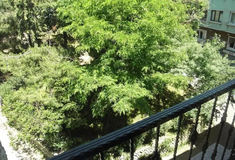 هتل Omar Sultan Park Suites