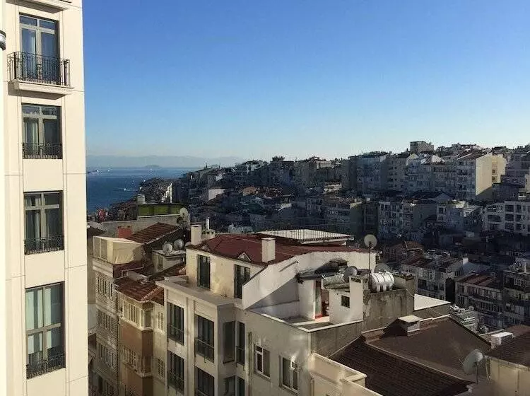 هتل Omar Sultan Park Suites