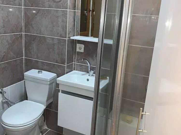 هتل Omar Sultan Park Suites