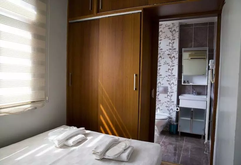 هتل Omar Sultan Park Suites