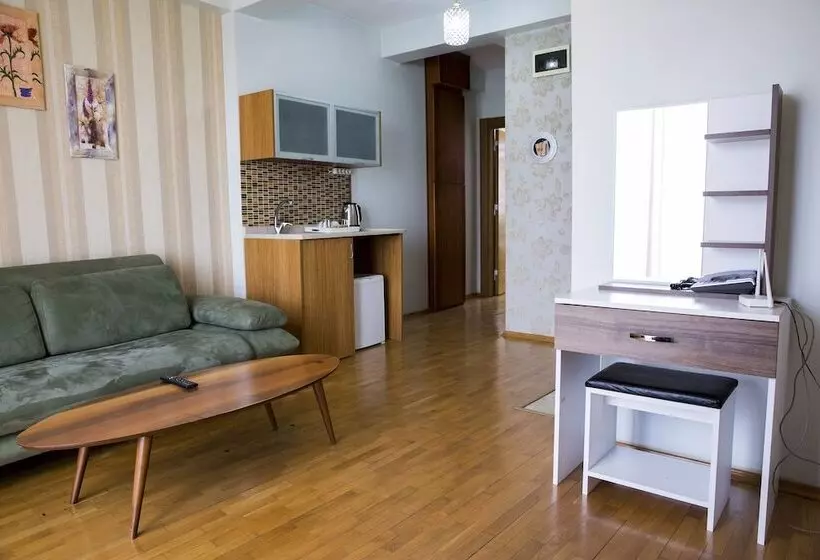 هتل Omar Sultan Park Suites