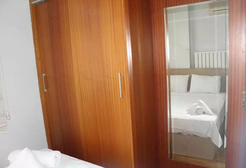 هتل Omar Sultan Park Suites