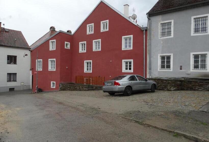 膳宿费 Garni Villa Areka