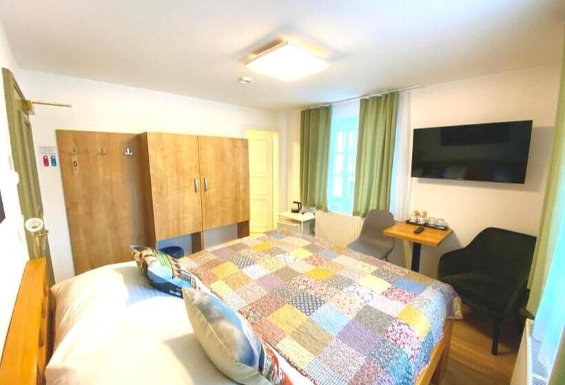 膳宿费 Garni Villa Areka