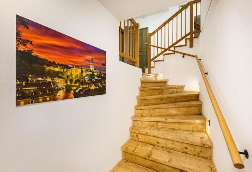 膳宿费 Garni Villa Areka