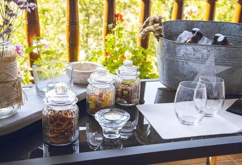 ペンション Posada El Azufral