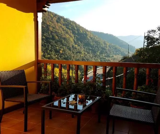 ペンション Posada El Azufral