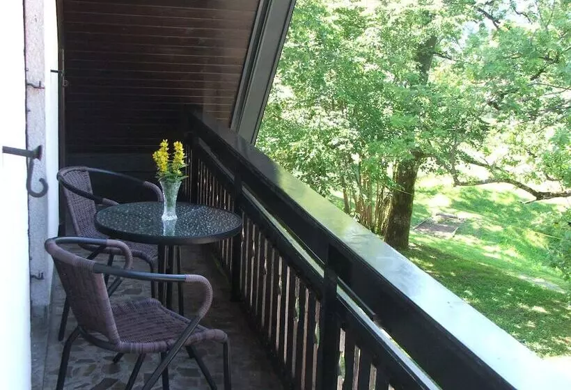 پانسیون Tourist House Capricorn