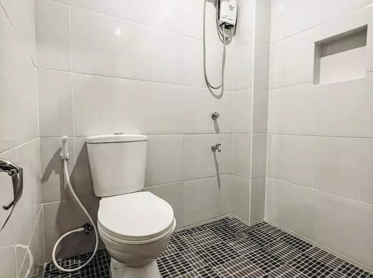 Monati Hostel Panglao