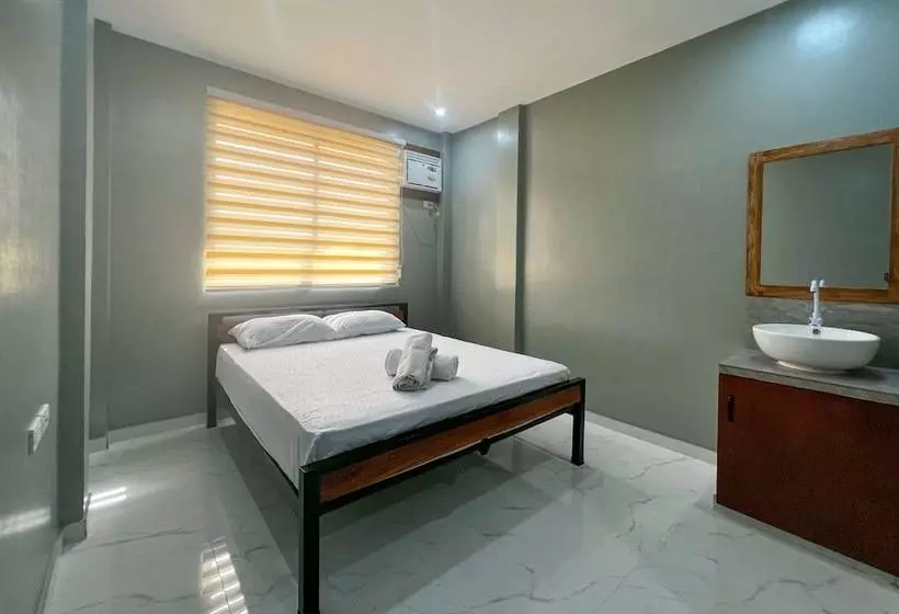 Monati Hostel Panglao