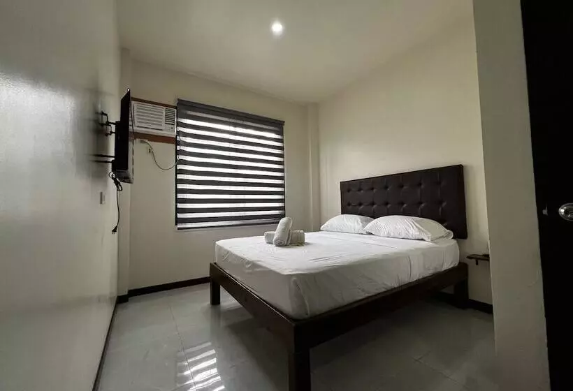 Monati Hostel Panglao