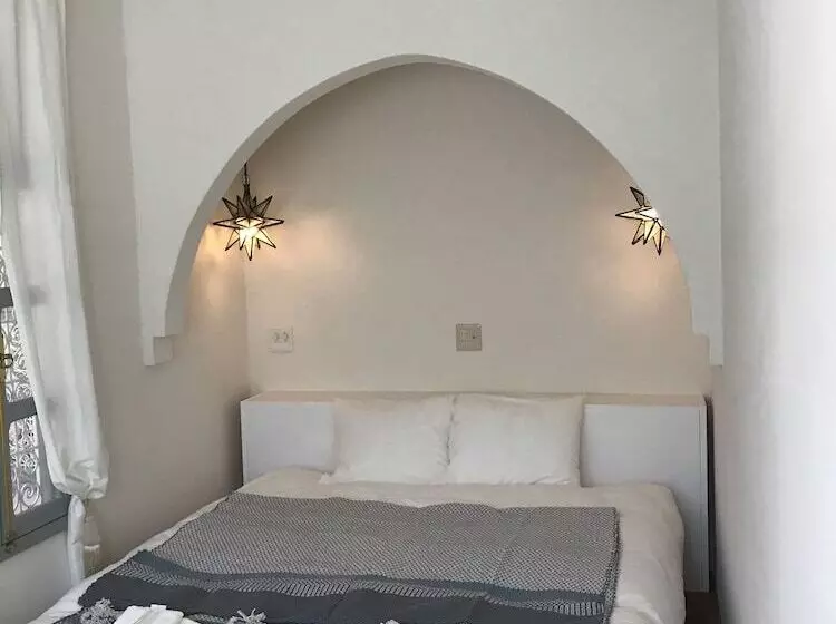 Riad Nana
