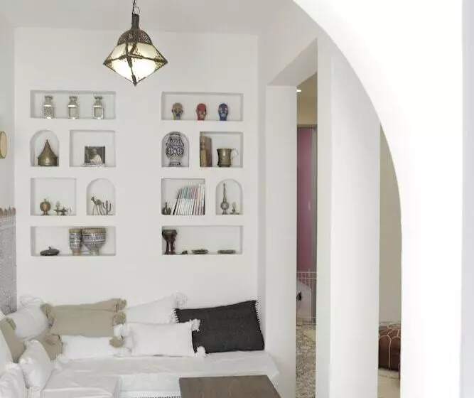 Riad Nana