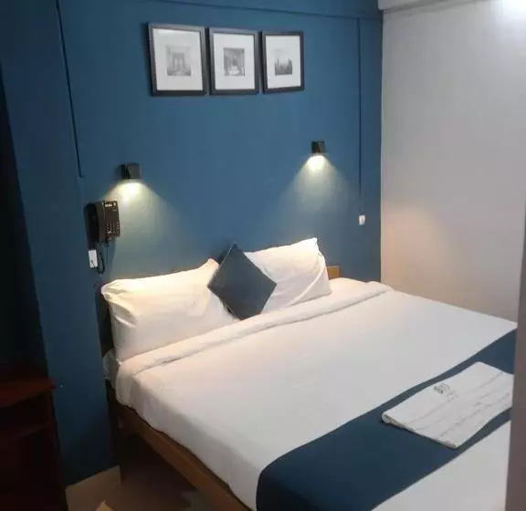 Hotel Munnar Central