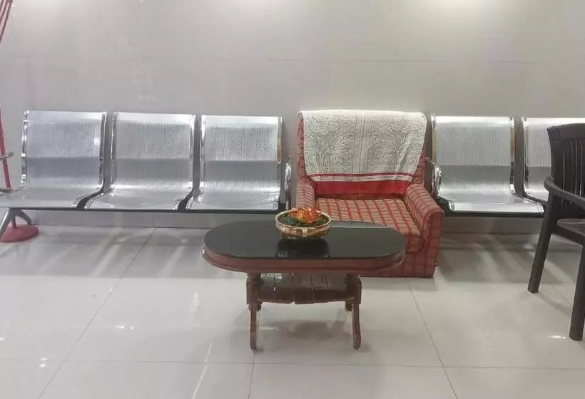 Hotel Munnar Central