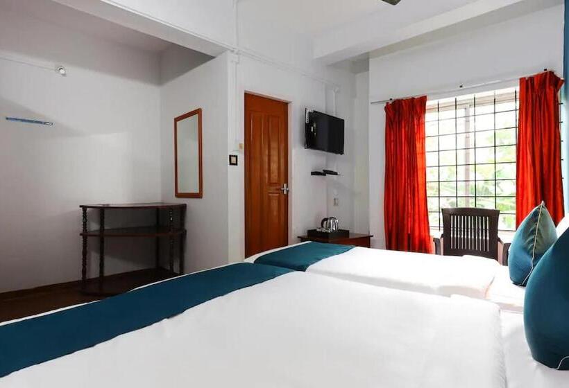 호텔 Munnar Central