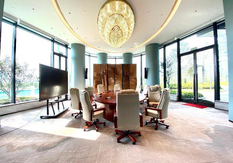 Even Hotels Nanjing Yangtze River By Ihg