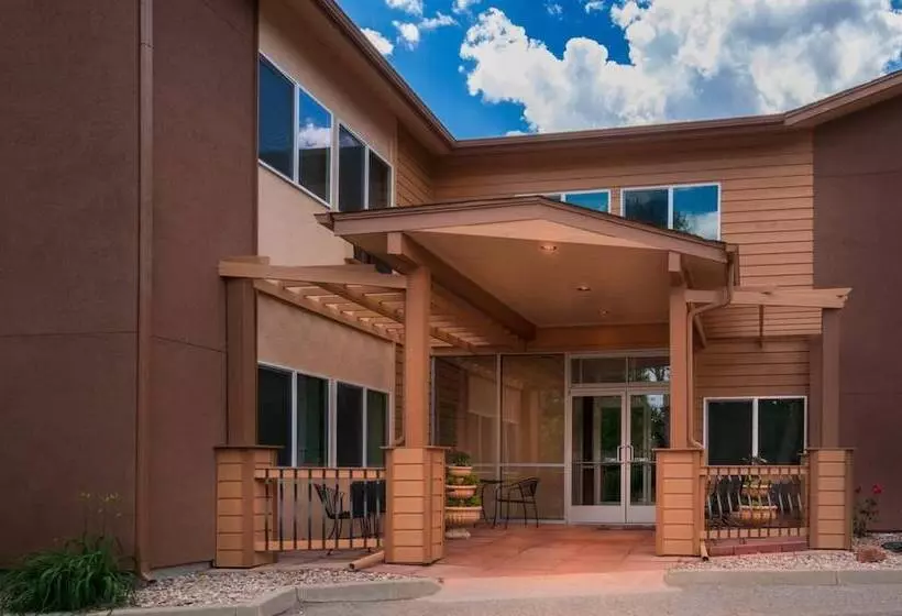 בית מלון כפרי Boulder Twin Lakes Inn