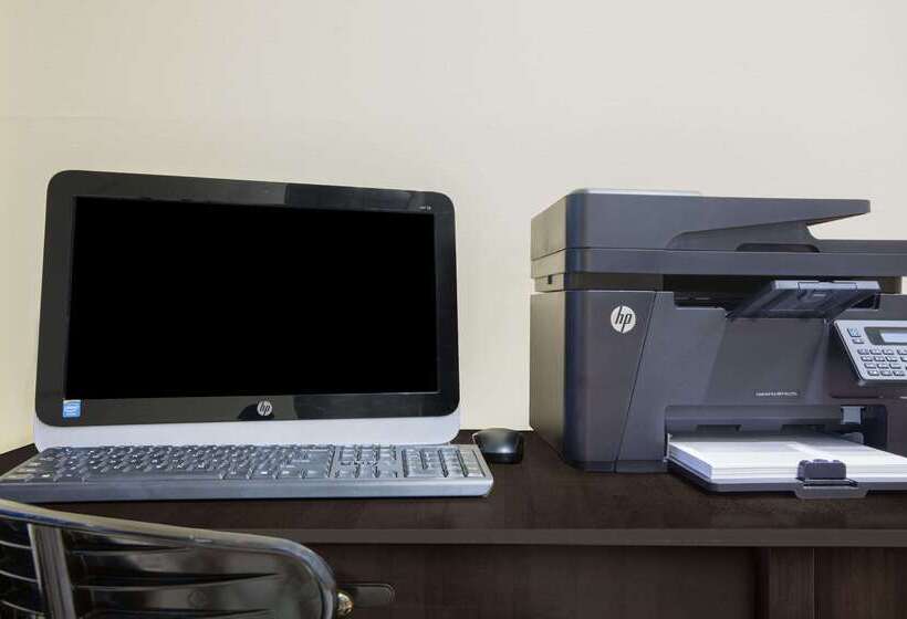 فندق Days Inn By Wyndham Lake Havasu